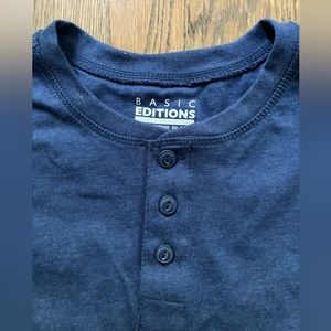 Basic Editions 3 buttons down T-Shirt S